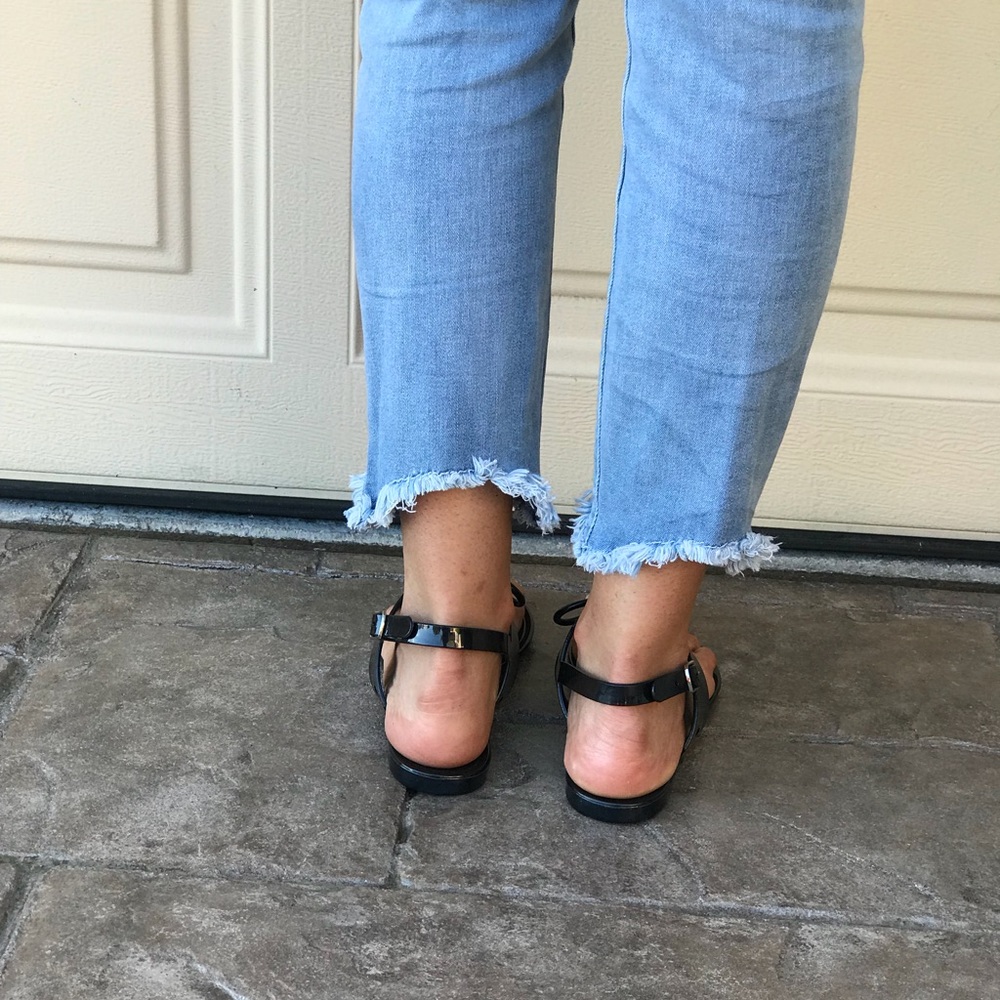 Time Travel Black Bow Jelly Flat Sandals - Picture 4 of 8